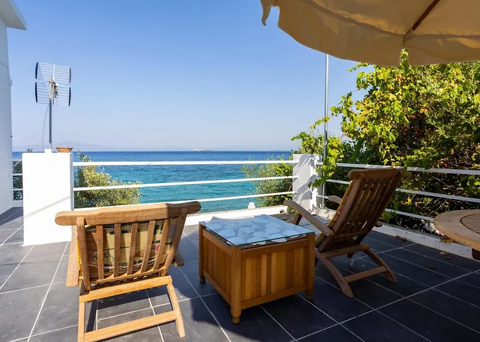 Messinian Seaside Holiday home